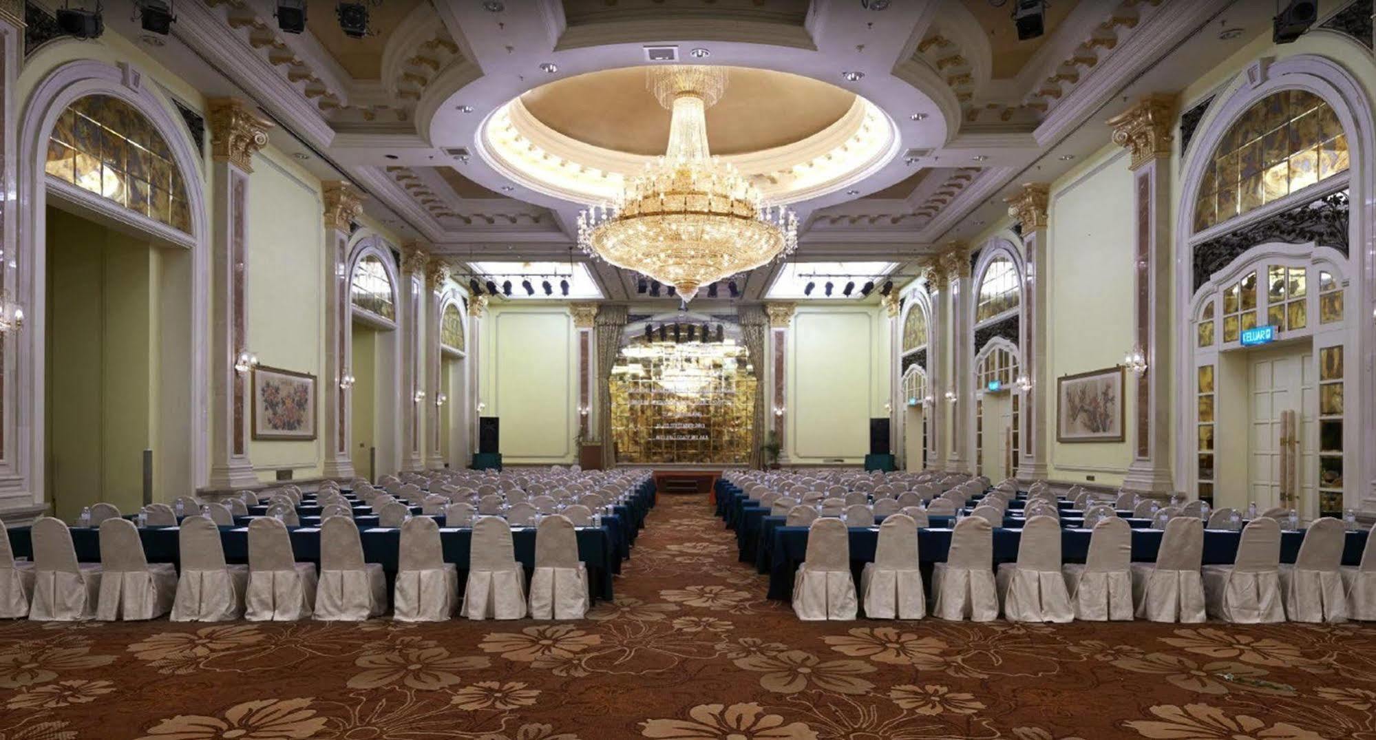 Grand Swiss-Belhotel Melaka Экстерьер фото
