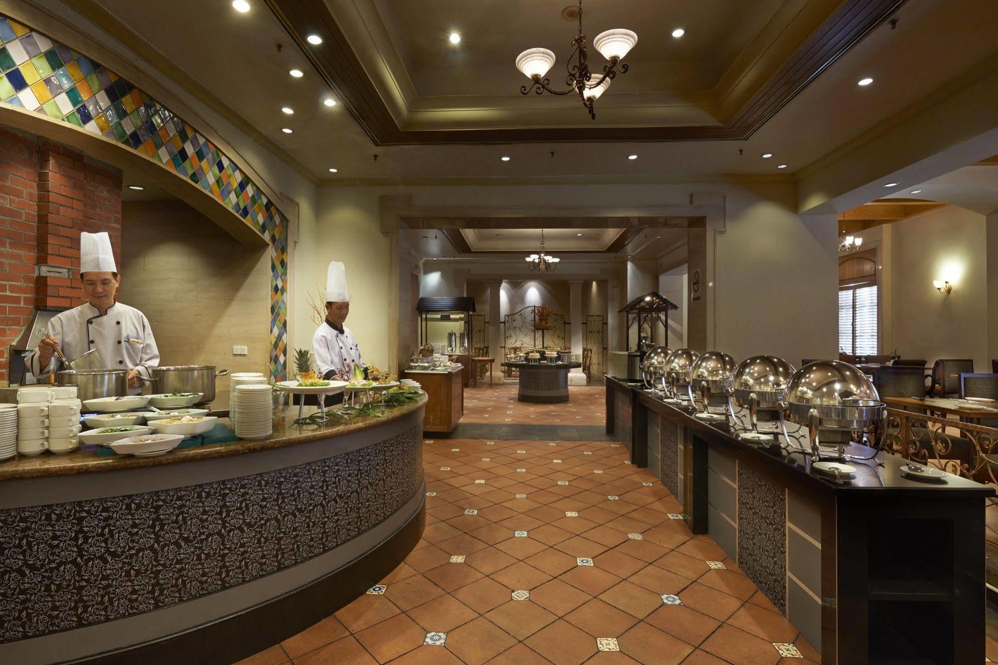 Grand Swiss-Belhotel Melaka Экстерьер фото